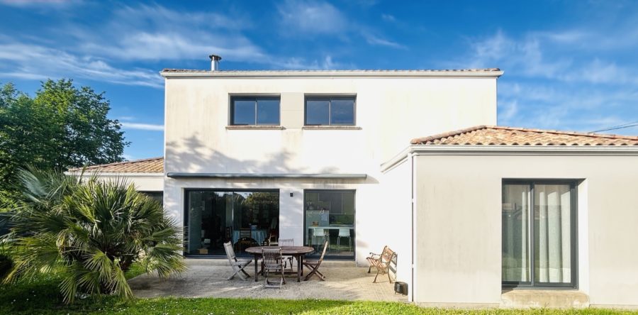 Rezé, Maison Familiale